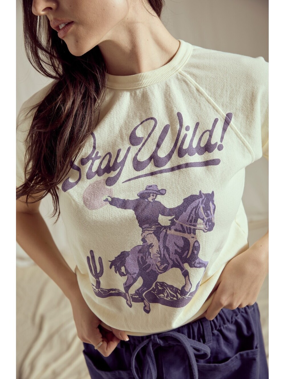 PEOPLE OF LEISURE Stay Wild Raglan - Picture 2 of 2